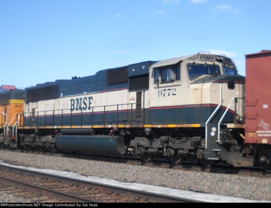 BNSF 9772